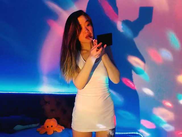 Live sex webcam photo for mimi-cat #271620820