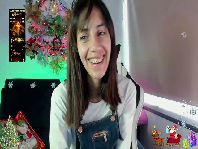 Live sex webcam photo for Angelicce_ #271623067