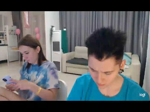 Live sex webcam photo for Chloe_Gf #271627085