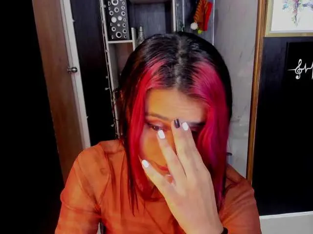 Live sex webcam photo for Ashley-Miler1 #271615882