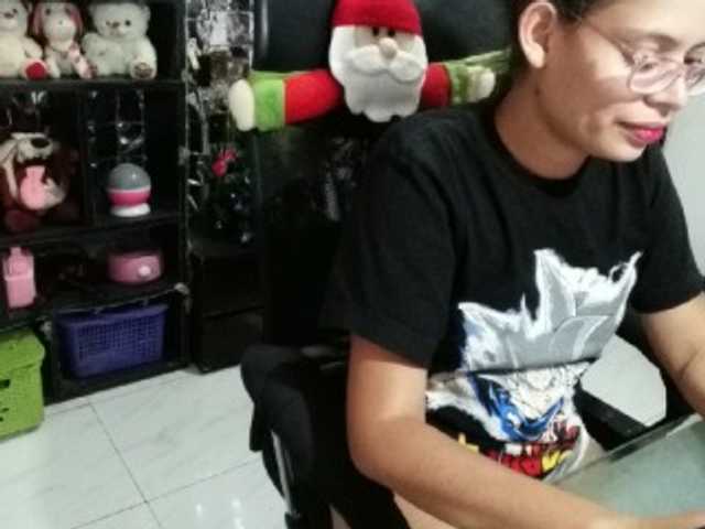 Live sex webcam photo for Zoegoddess #271619029