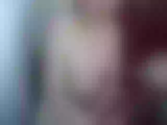 Live sex webcam photo for MiaNatasha #271625396