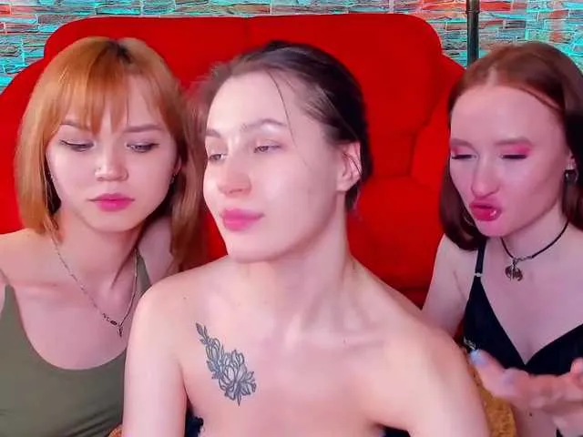 Live sex webcam photo for MorisaDafny #271615135