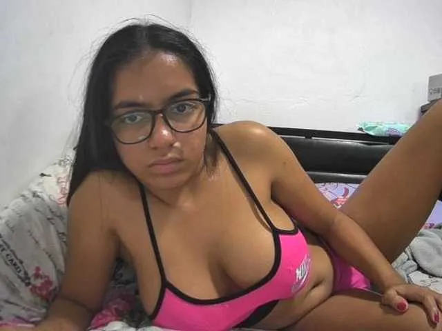 Live sex webcam photo for maite2020 #271618624