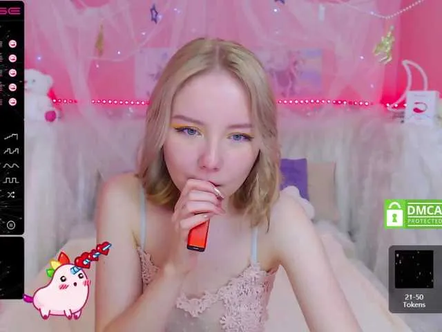 Live sex webcam photo for KessyCute #271620712