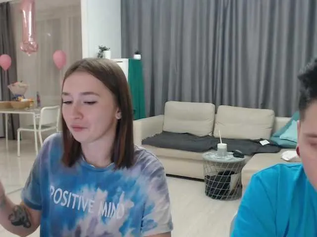 Live sex webcam photo for BugaGirls #271628817