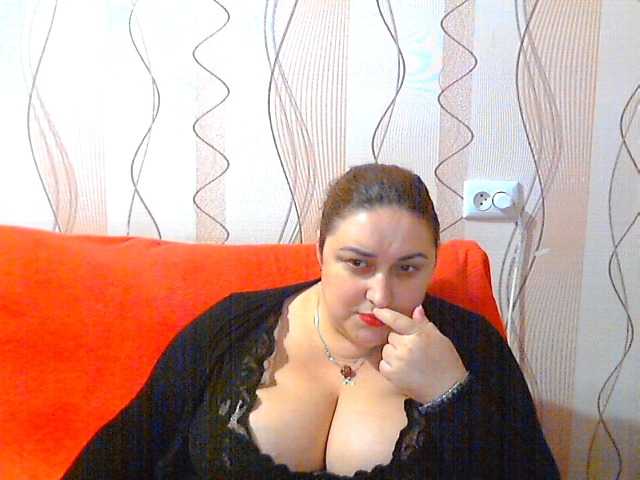 Live sex webcam photo for CandyHoney #271629501