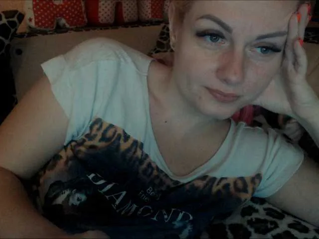 Live sex webcam photo for melek-7250 #271629655