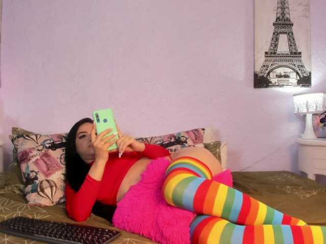 Live sex webcam photo for SamantaRhhose #271630140