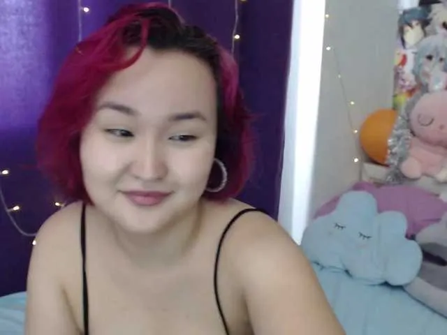 Live sex webcam photo for YunNana #271633648