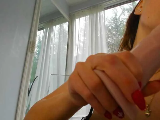 Live sex webcam photo for CoralDreams #271636605