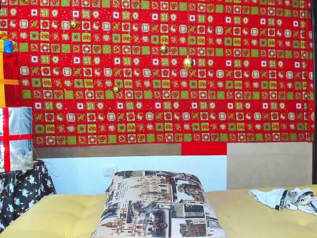 Live sex webcam photo for cristal-230 #271637293