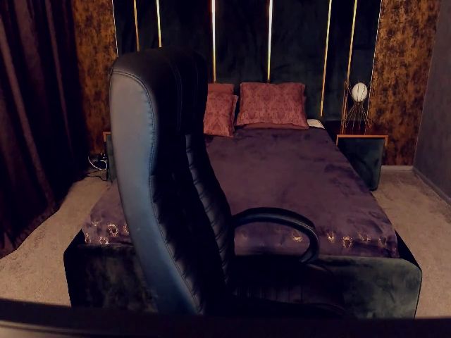 Live sex webcam photo for KaydenRowe #271635009