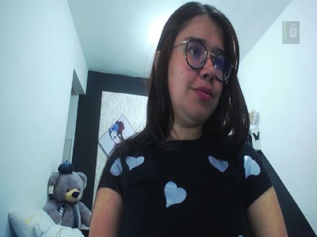 Live sex webcam photo for Marylin_hot10 #271643554