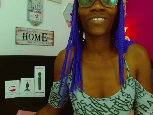 Live sex webcam photo for -UMAWILLIAMS #271637009