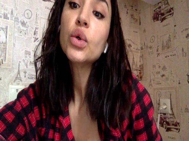 Live sex webcam photo for JolyBoss #271635237