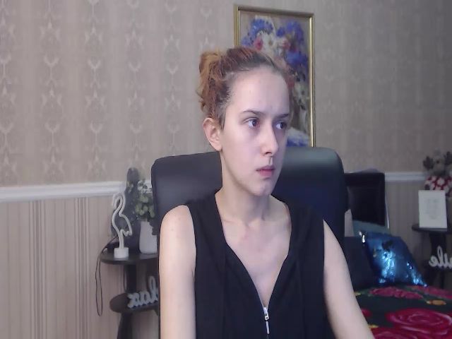 Live sex webcam photo for IrisNichols #271642918