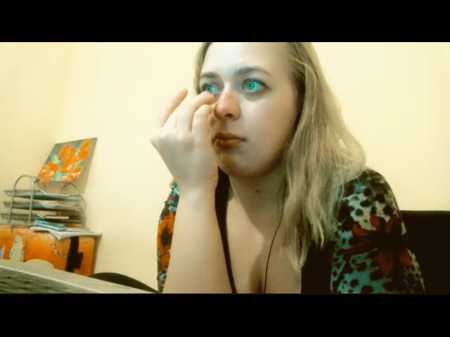 Live sex webcam photo for GoddessNika #271639421