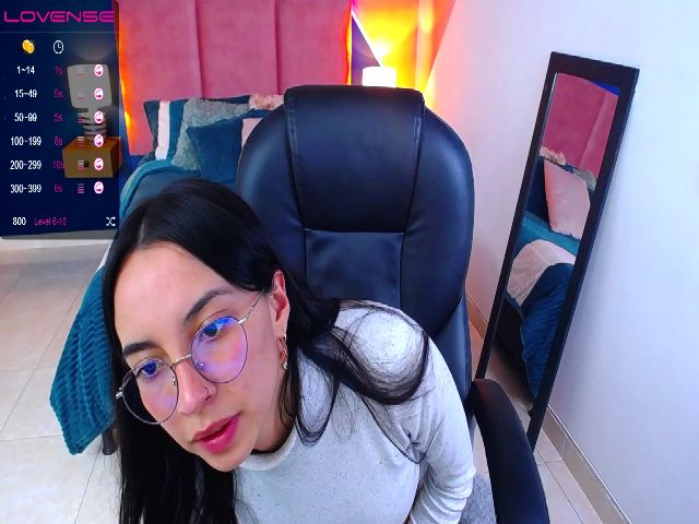 Live sex webcam photo for Quinn_hart #271642743