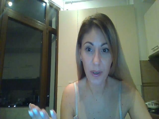 Live sex webcam photo for Kiley5 #271642876