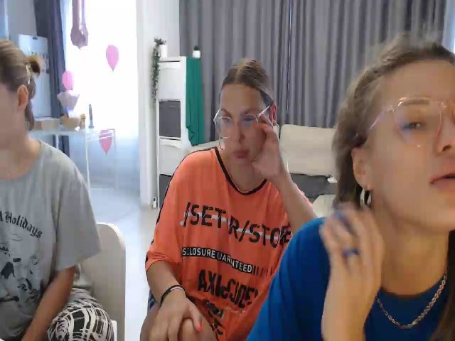Live sex webcam photo for Emi_lywild #271635577