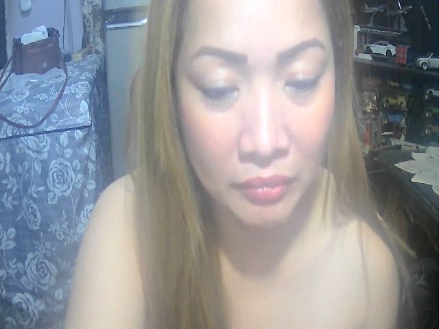 Live sex webcam photo for Annie_19 #271638999
