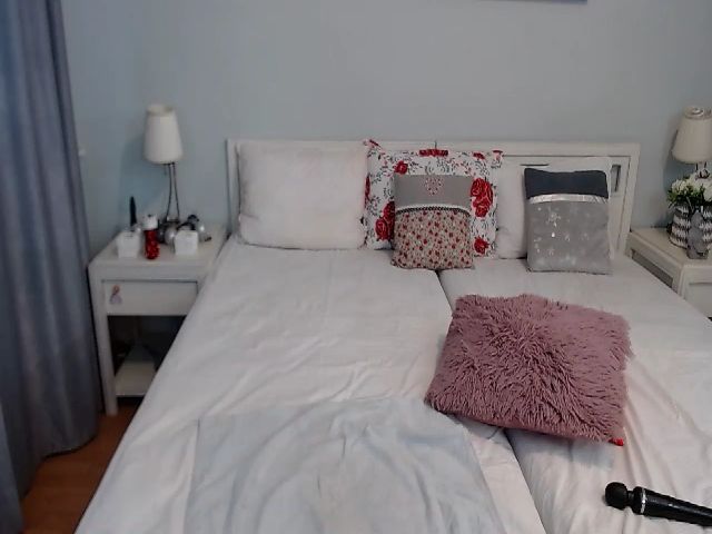 Live sex webcam photo for Layla2022 #271635317