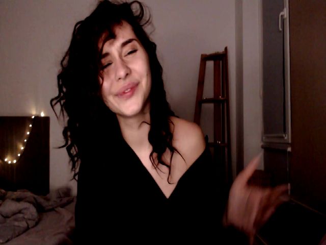 Live sex webcam photo for LeValeriya #271643285