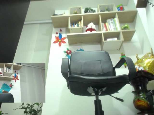 Live sex webcam photo for Atennas #271630006