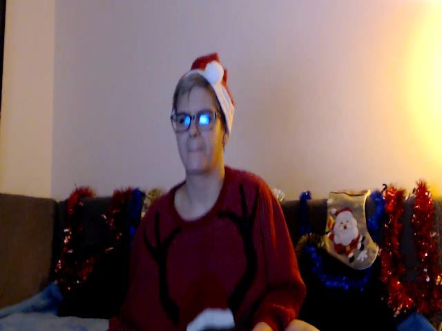 Live sex webcam photo for IamMiky #271630695