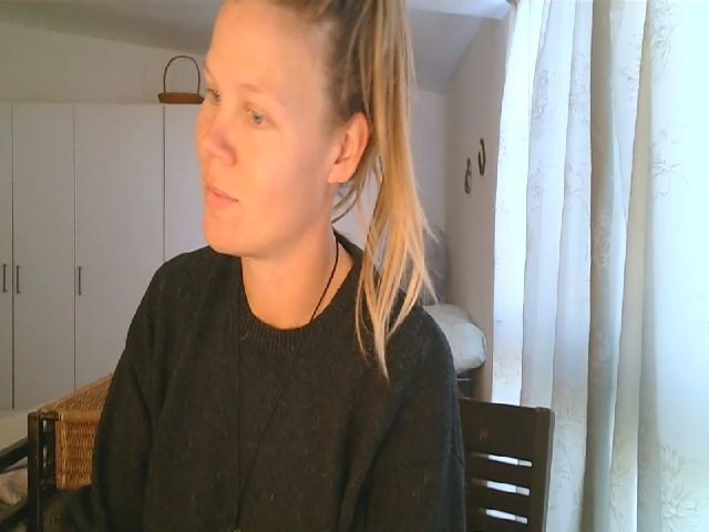 Live sex webcam photo for CallMeMaria #271636042