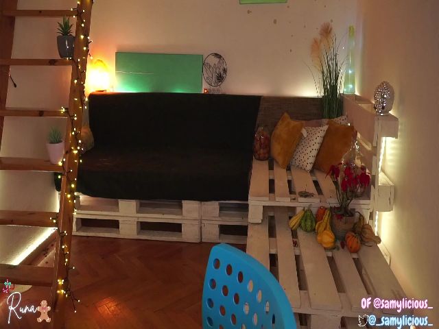 Live sex webcam photo for Runa__ #271638572