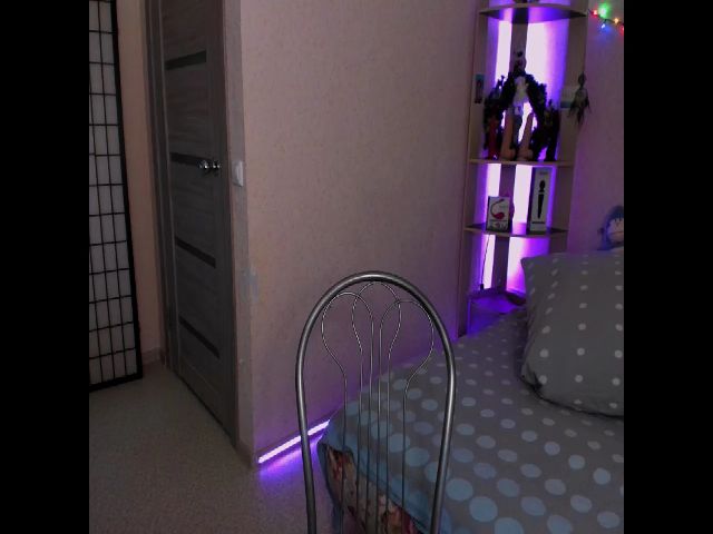 Live sex webcam photo for MollyDee #271632119