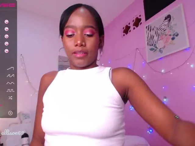 Live sex webcam photo for alipalmer #271630051