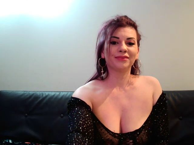 Live sex webcam photo for SweetVickyy #271635820