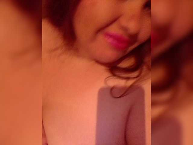 Live sex webcam photo for Rozaura17 #271628922