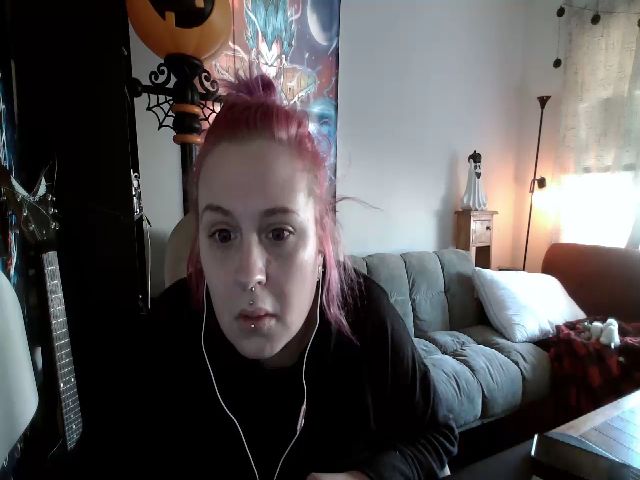 Live sex webcam photo for Weetziebabe #271638200