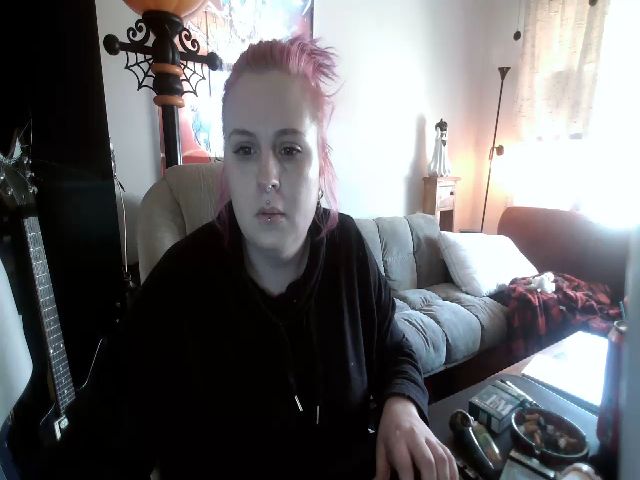 Live sex webcam photo for Weetziebabe #271642267