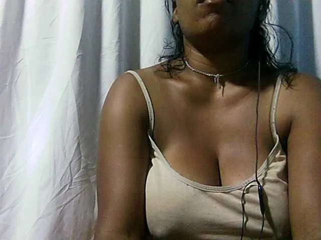 Live sex webcam photo for MIRANDAW #271641834