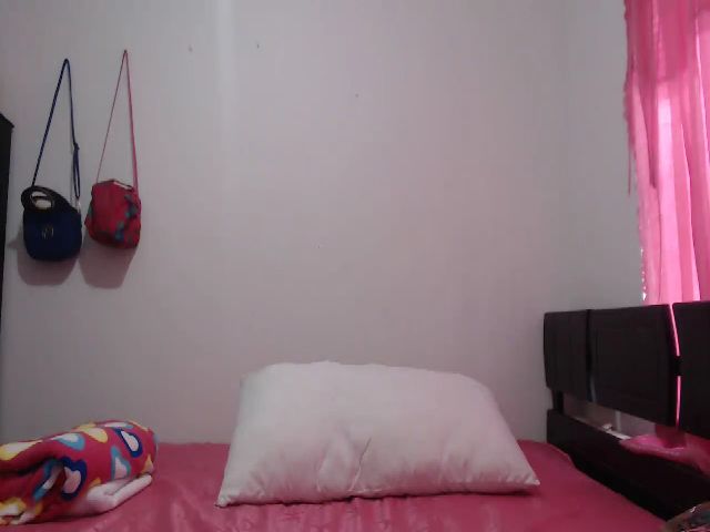 Live sex webcam photo for Jessilown #271643621