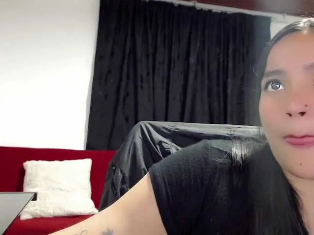 Live sex webcam photo for hederlinparis #271629850