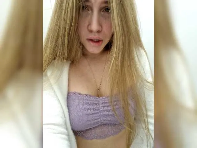 Live sex webcam photo for ----Angel--- #271639979