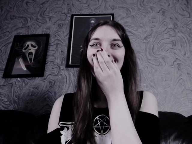 Live sex webcam photo for EllaDark #271637268