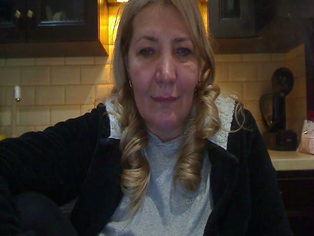 Live sex webcam photo for HeyHeyGrey #271635417