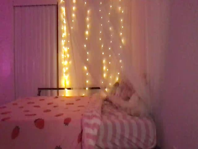 Live sex webcam photo for vintagegal #271632568