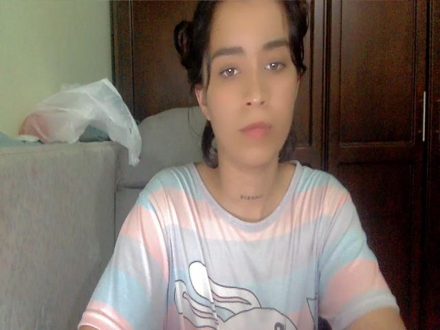 Live sex webcam photo for tinquerbell69 #271632344