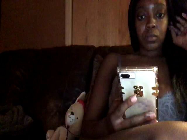 Live sex webcam photo for IsabelHunter #271629509