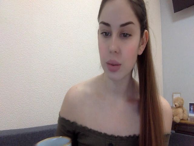 Live sex webcam photo for BabyRichi #271642143