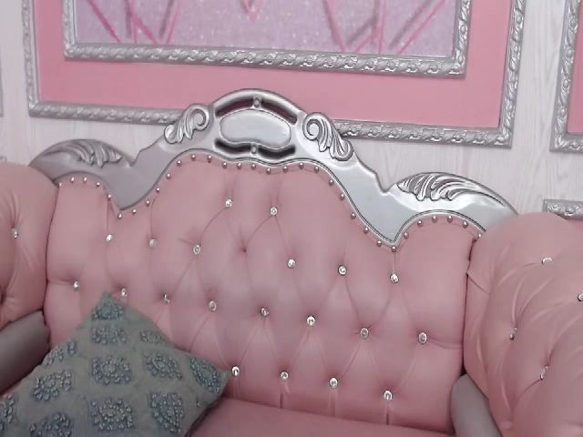 Live sex webcam photo for LILA_SSCOTT #271641925