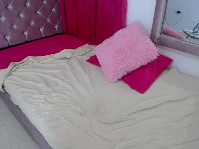 Live sex webcam photo for sexydanielita #271630333